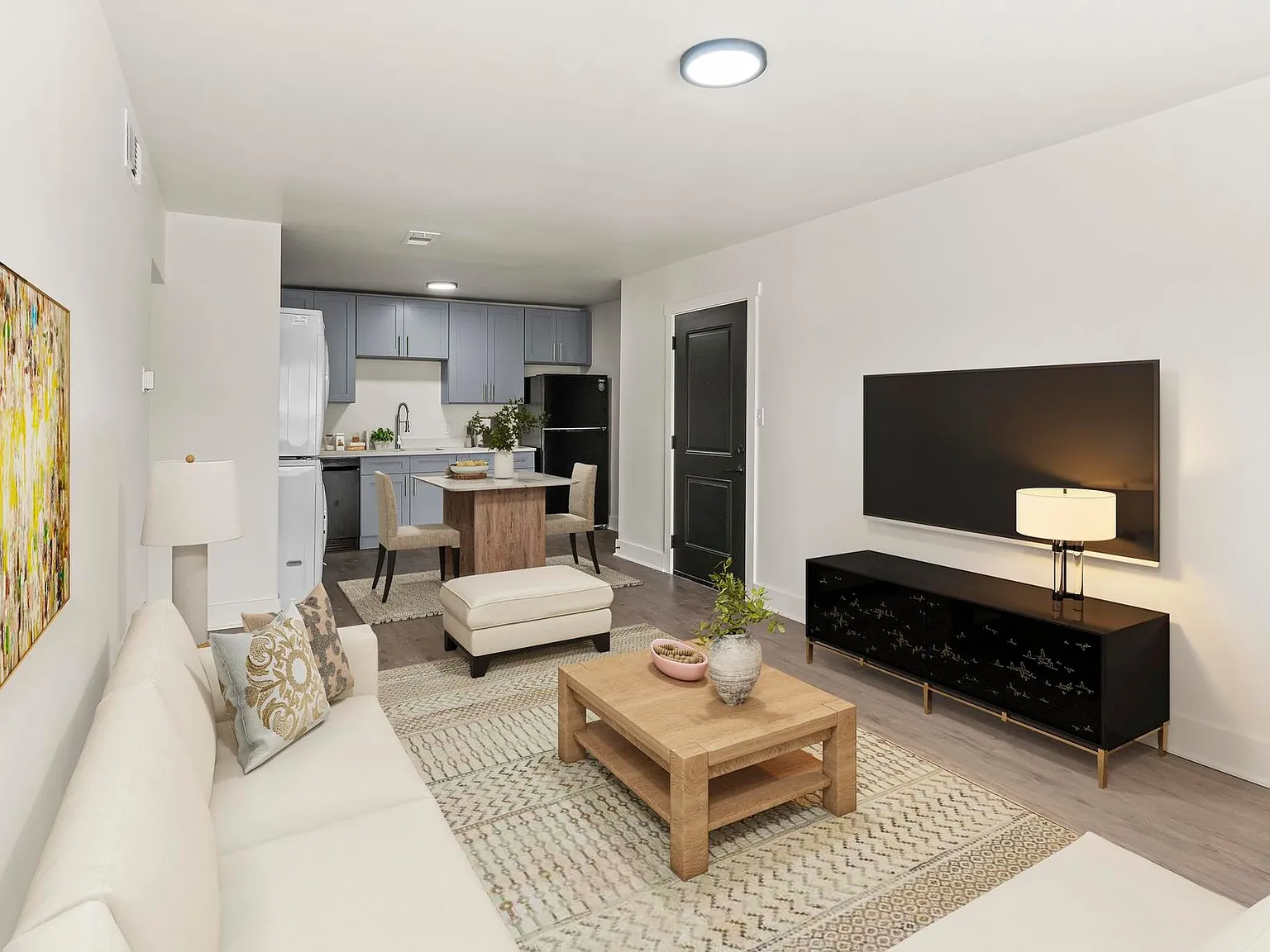 Greenway Trail Apartments — Photo 3