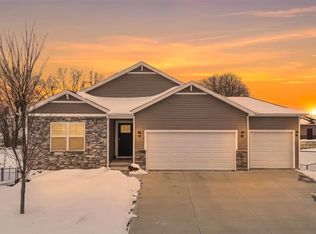 212 Dawson Dr, West Branch, IA 52358