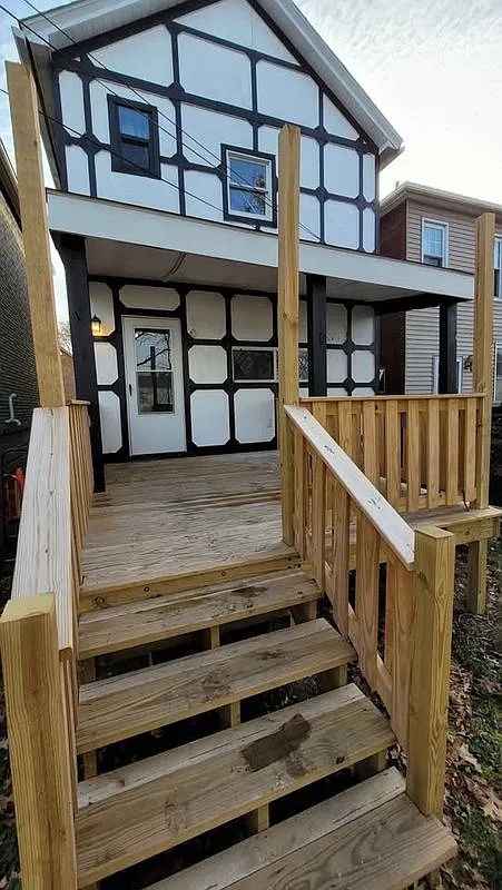 2 bed, 1.5 bath, 2000 sqft, $1,100 — Photo 2