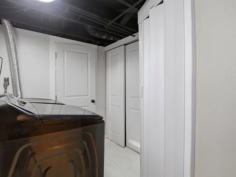4714 N Elm St — Photo 39