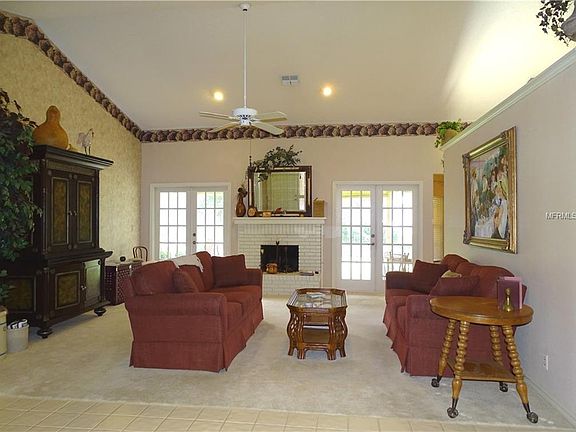3rd image of 406 Glen Abbey Ln