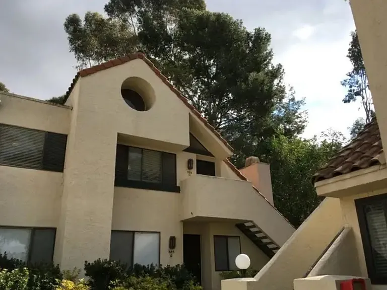 325 N Melrose Dr #H — Photo 21