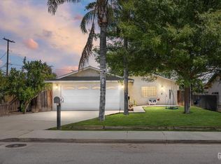 1123 Royal Way, Bakersfield, CA 93306