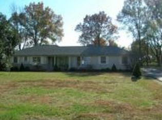 510 Bainbridge Rd, Marion, IL 62959