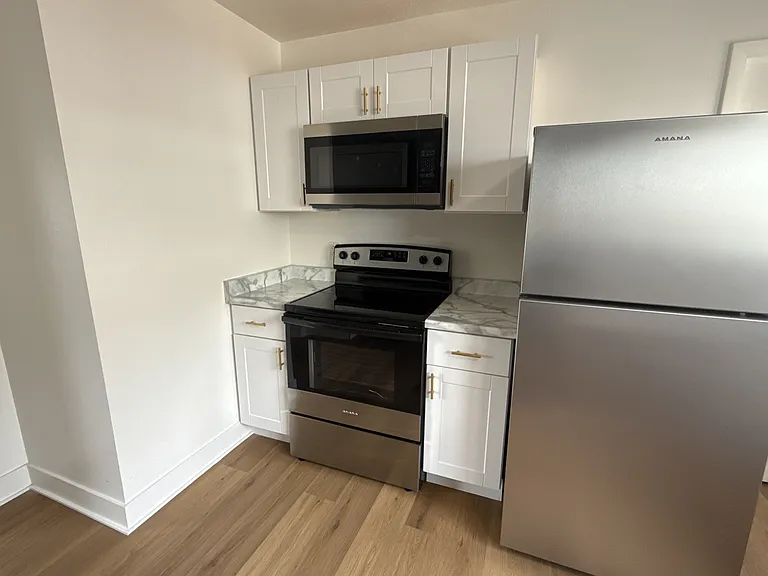 115 S 18th Ave #1 — Photo 11