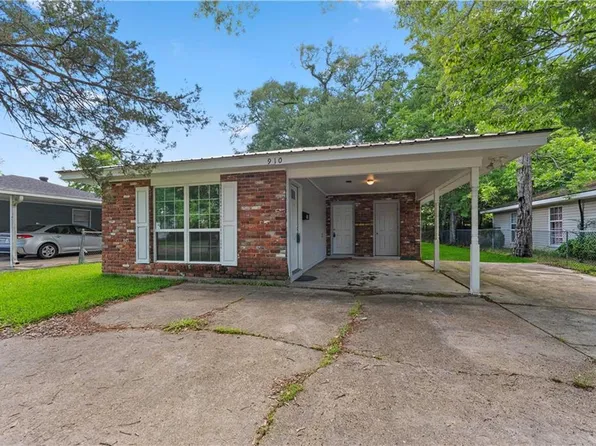 910 S Holly St, Hammond, LA 70403