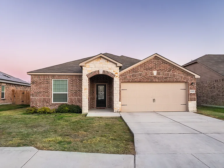 6210 Underwood Way — Photo 1