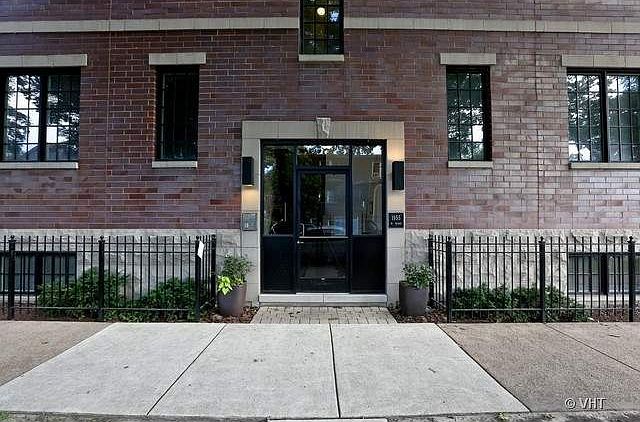1st image of 1955 W Barry Ave APT 1E