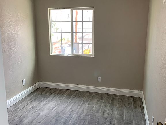 5th image of 1338 Hartview Ave