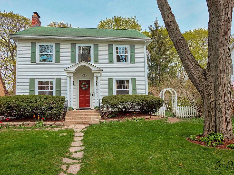 1st image of 410 Glendenning Pl