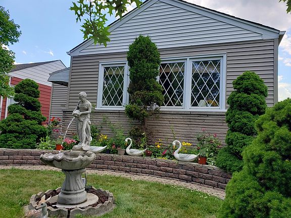 2nd image of 5528 Baring Ave