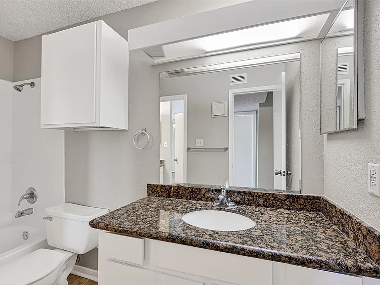 2121 Hepburn St #1112 — Photo 13