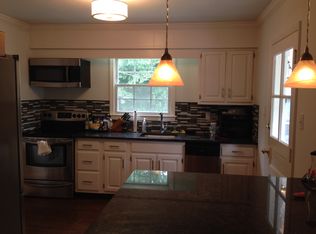 3070 Old Town Rd, Bridgeport, CT 06606