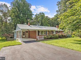 10714 E Crestview Ln, Laurel, MD 20723