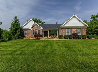 2609 Whitetail Ln, O'Fallon, MO 63368