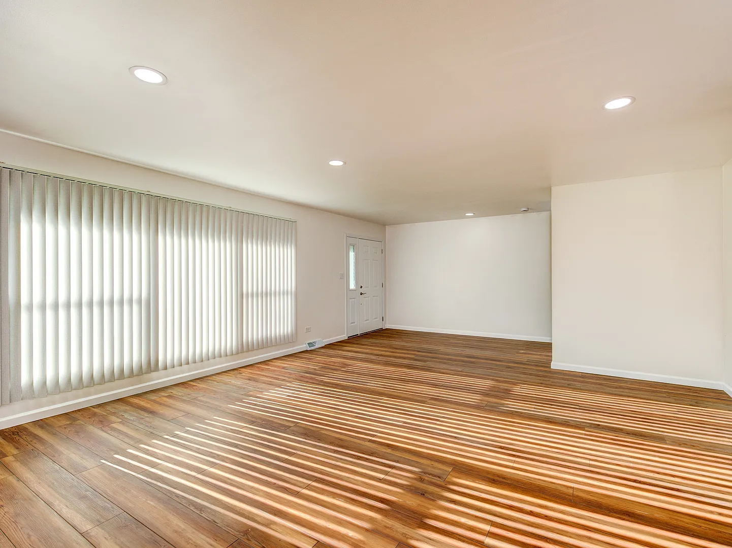 3 bed, 3143 sqft, $3,000 — Photo 3