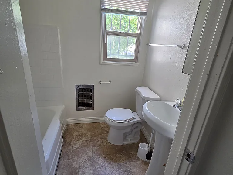 1700 S Crescent Heights Blvd #1704 — Photo 9
