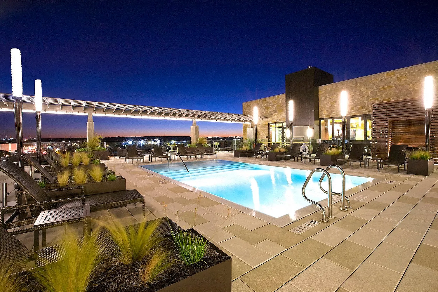 Gables Park Plaza — Photo 1