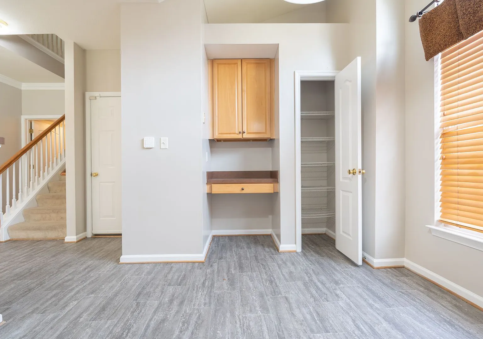 Move In Ready Townhome In The Heart Of Suffolk! — Photo 3