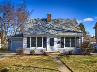 1414 S 4th St, Saint Charles, IL