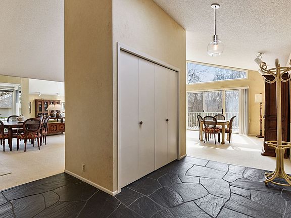 4th image of 4930 Sussex Pl