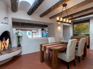 20 Apache Trl, Santa Fe, NM 87505