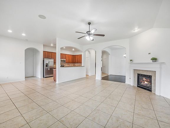 2nd image of 7014 Spruce View Ct