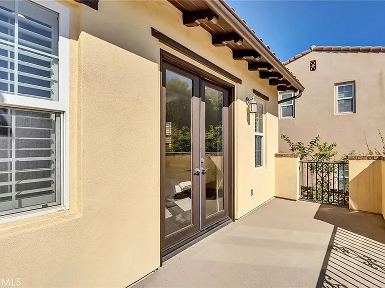 510 E Viewcrest Dr — Photo 37