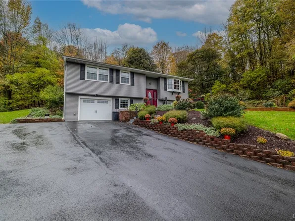 511 W Cortland St, Groton, NY 13073