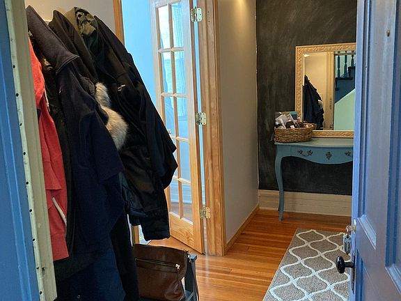 4th image of 3022 N Clifton Ave #2