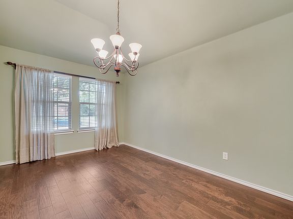 3rd image of 6304 Fall River Dr