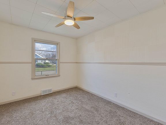 4th image of 104 N 31st St