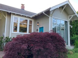 8645 12th Ave SW, Seattle, WA 98106