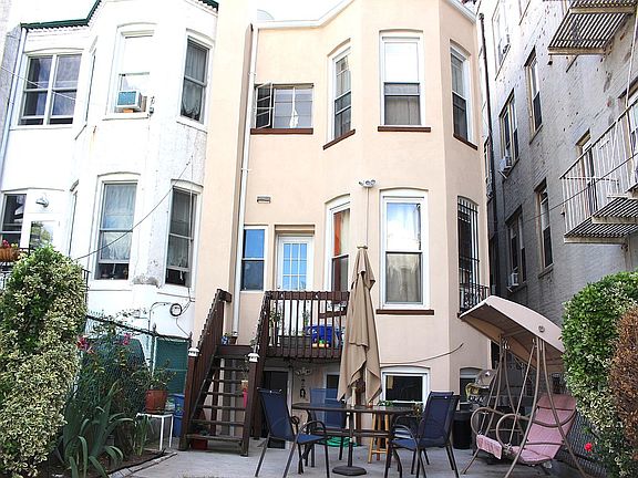 5th image of 563 41st St