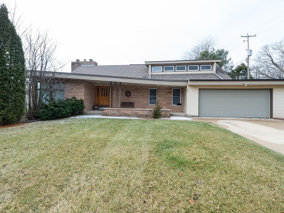 1st image of 401 Madero Dr