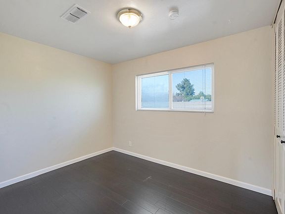 2nd image of 5261 W Elliott Ave #1/2