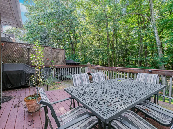 20 Notus Avenue image 31 of 44