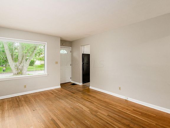 5th image of 544 E Jeffrey Pl