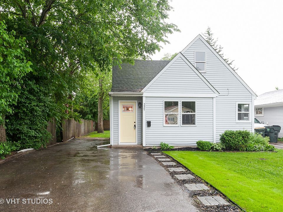 1st image of 225 E Pineview Dr