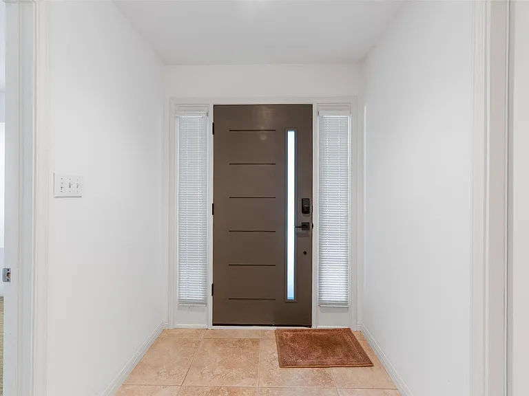 1621 Maggie Mayes St — Photo 3