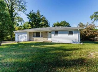 8 San Jose Dr, Saint Charles, MO 63301