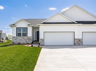 3093 Duckhorn Cv, Marion, IA 52302