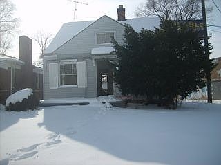 1st image of 681 W Robinwood St