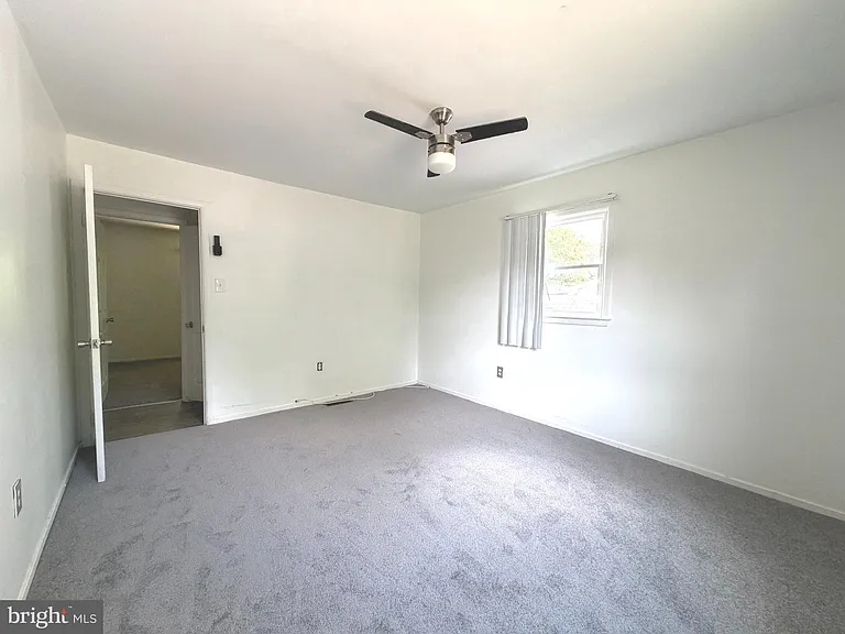 2063 Red Spruce Ct — Photo 14