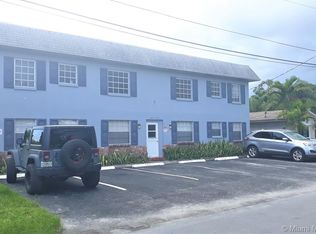 1690 NE 32nd St #E, Fort Lauderdale, FL 33334