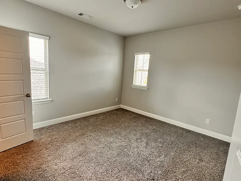 1091 Putnam Dr — Photo 39