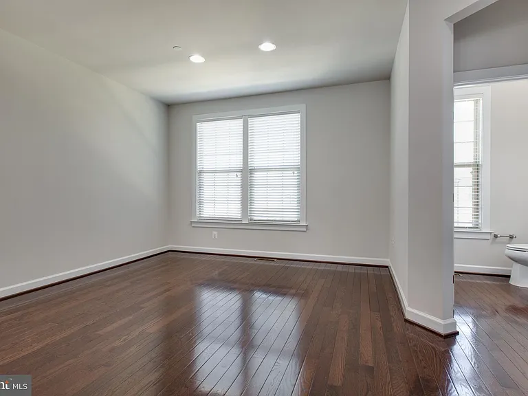 7311 Taylors Hill Ln — Photo 11
