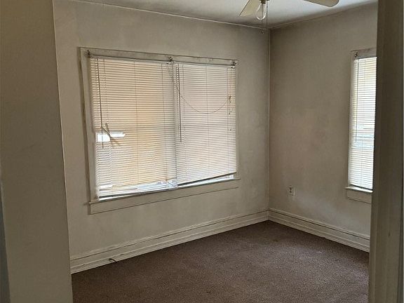 5th image of 2035 Richmond Ave