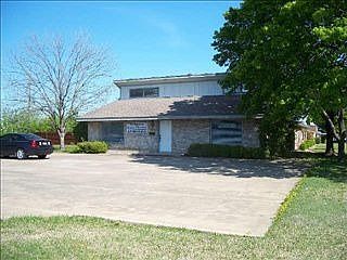 1st image of 5613 Glenview Dr