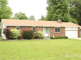 3955 W Dahlia Dr, Battlefield, MO 65619